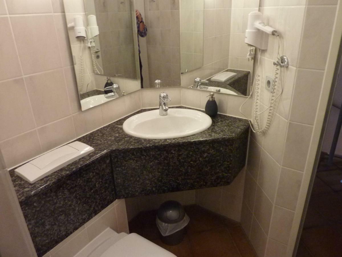Apartment Seeadler Mit Balkon Dewichow Exterior photo